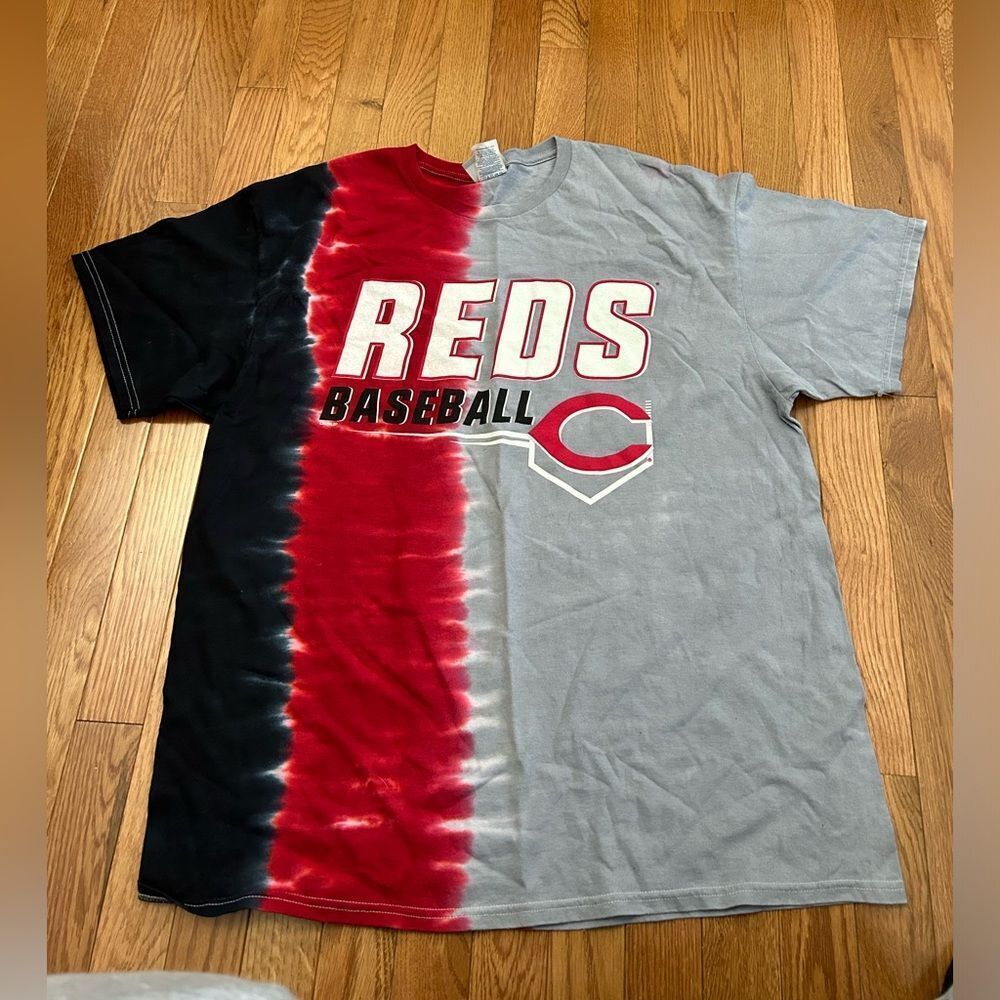 Y2K MLB Cincinnati Reds Baseball Tie-Dye Tshirt